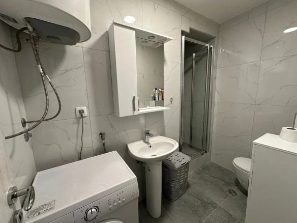 Izdavanje: Trosoban stan 83 m² – Babilonija, Budva — fotografija 16