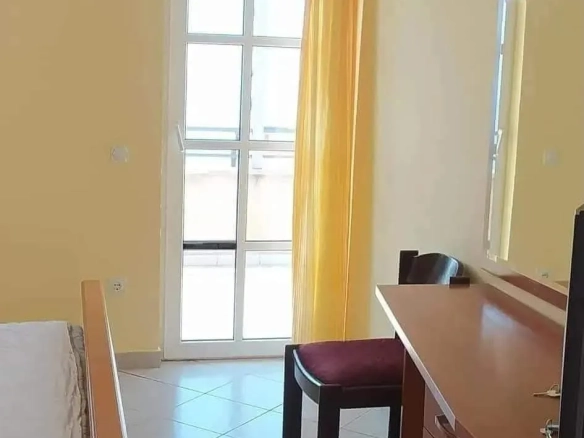 Izdavanje: Kuća 200 m² – Reževići, Budva — fotografija 4