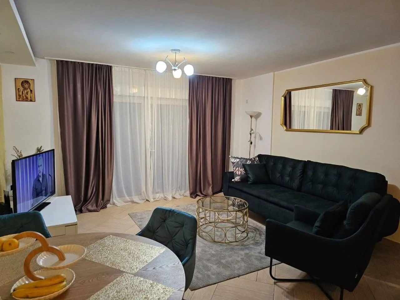 Trosoban-stan-za-izdavanje-u-centru-Budve Trosoban stan za izdavanje u centru Budve