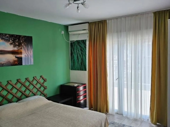 Izdavanje: Trosoban stan 95 m² – Gospoština, Budva — fotografija 4