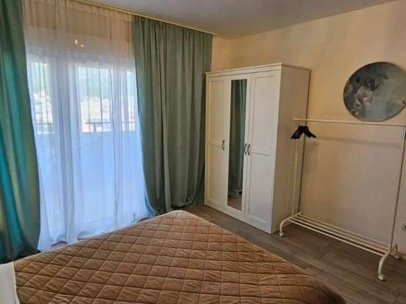 Izdavanje: Trosoban stan 95 m² – Gospoština, Budva — fotografija 7