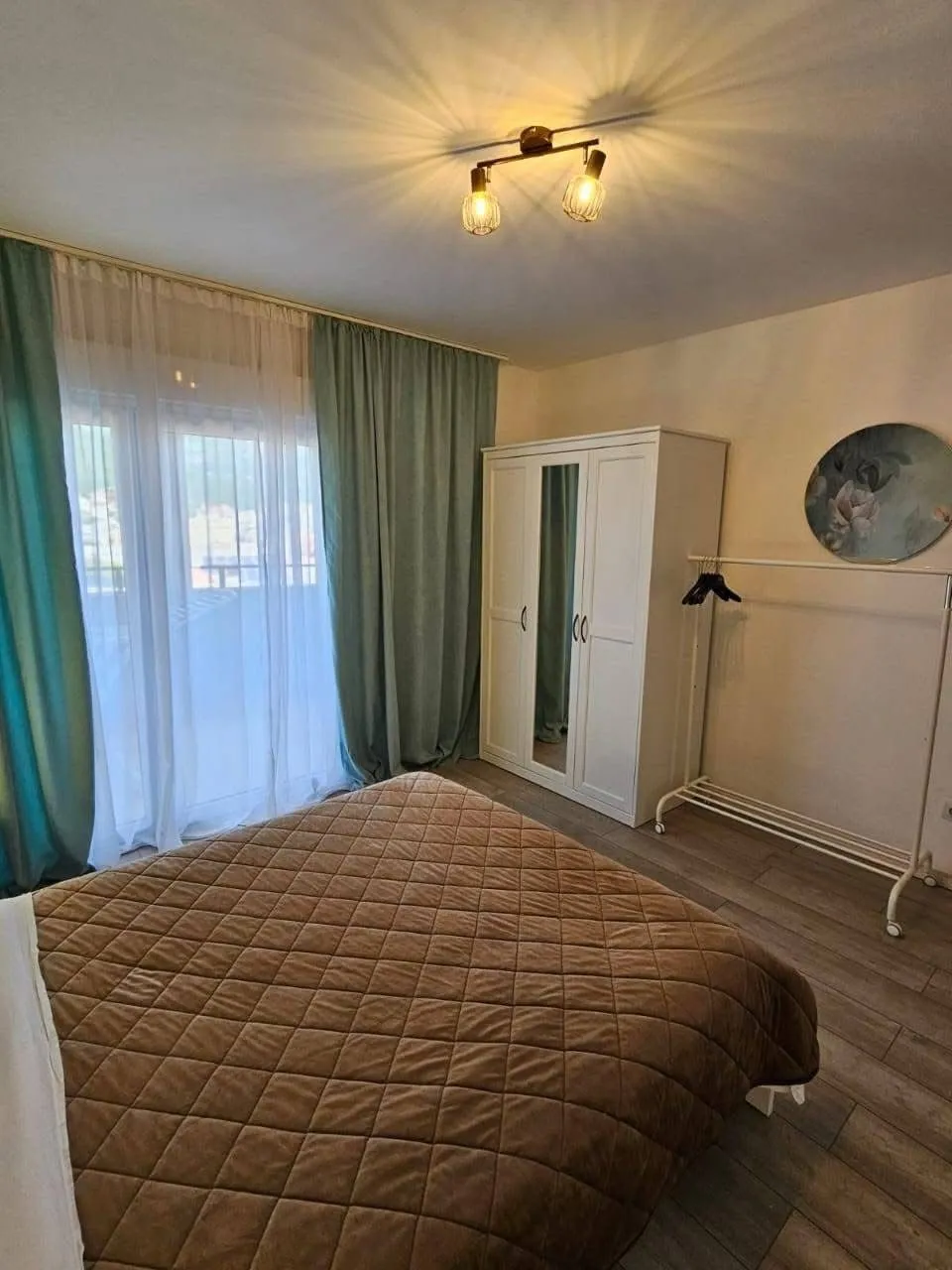 Trosoban-stan-za-izdavanje-u-centru-Budve-6 Izdavanje: Trosoban stan 95 m² – Gospoština, Budva — fotografija 7