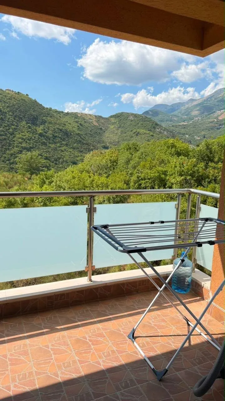 Izdavanje: Dvosoban stan 68 m² – Bečići, Budva — fotografija 5