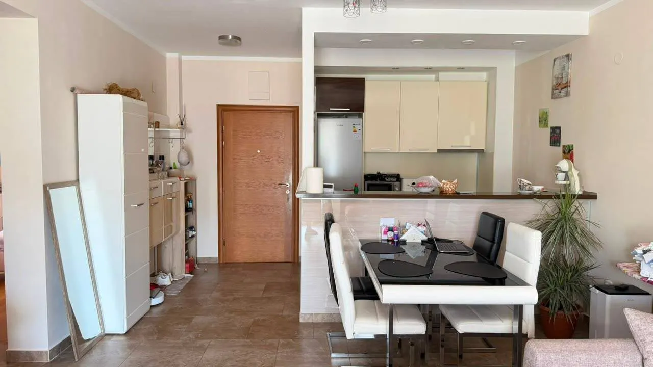 Izdavanje: Dvosoban stan 68 m² – Bečići, Budva — fotografija 6
