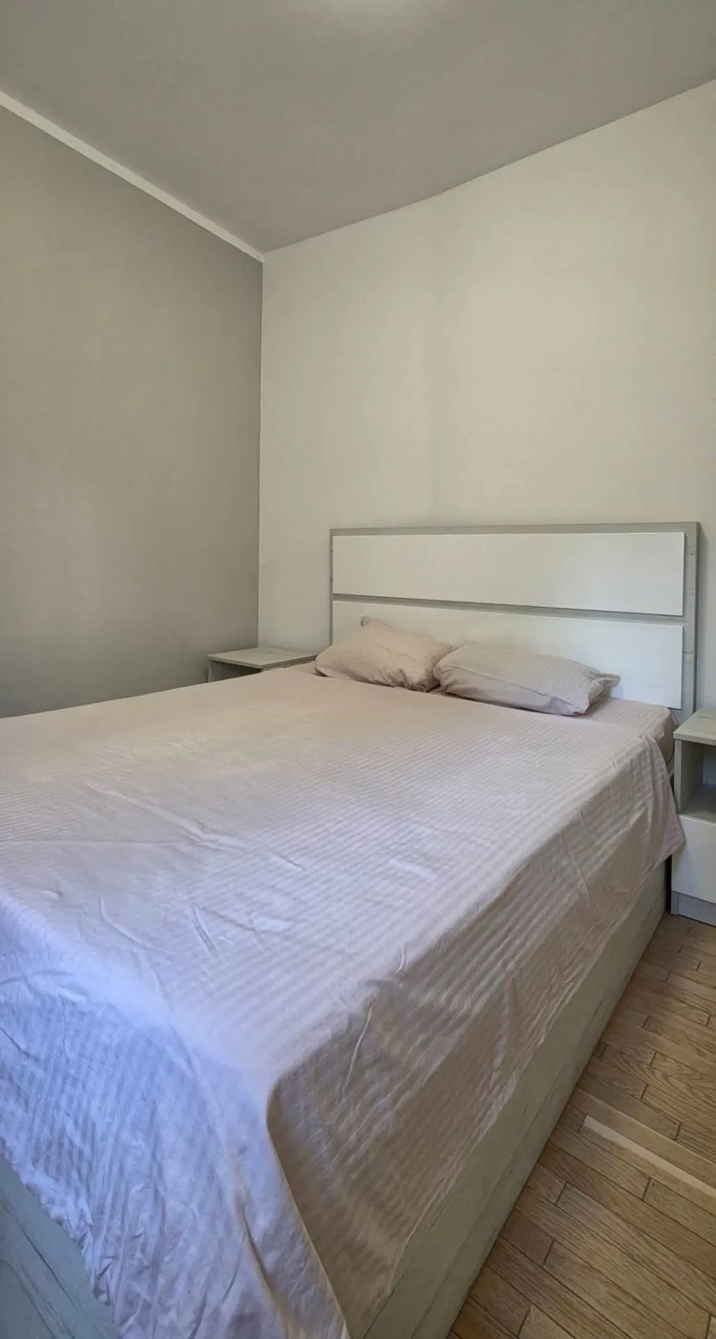Jednosoban-stan-sa-terasom-u-Veljim-Vinogradima-Budva-1 Izdavanje: Jednosoban stan 34 m² – Velji Vinogradi, Budva — fotografija 2