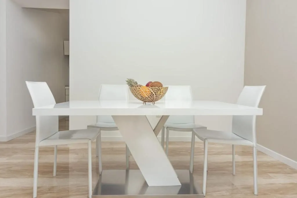 Jednosoban-stan-s-pogledom-na-more-Tre-Canne-Budva-11 Izdavanje: Jednosoban stan 77 m² – Budva — fotografija 12