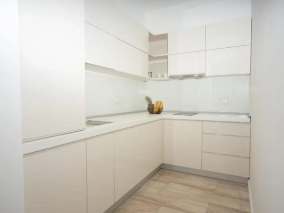 Izdavanje: Jednosoban stan 77 m² – Budva — fotografija 18