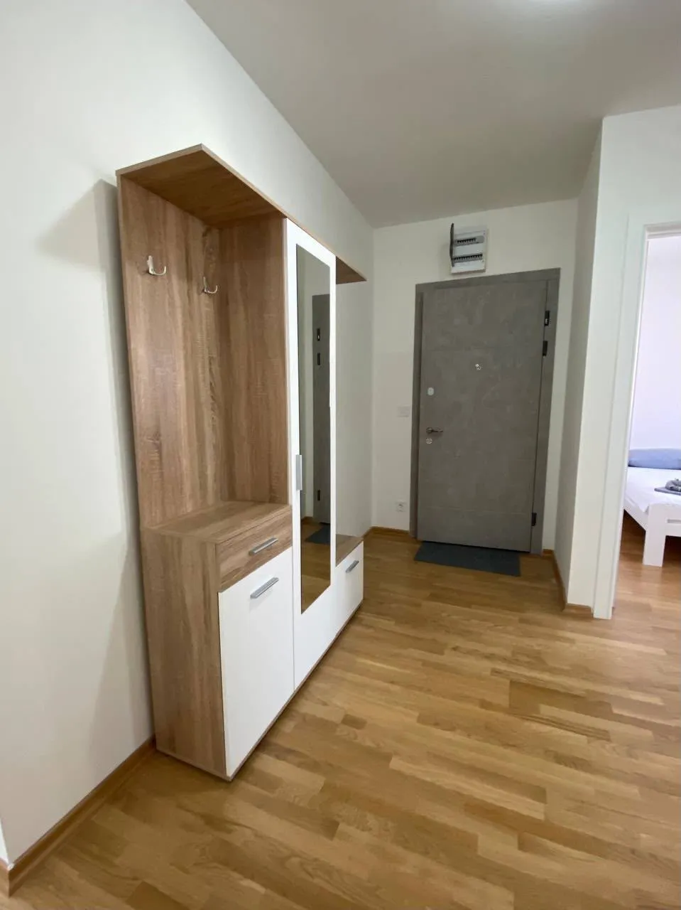 Dvosoban-stan-sa-pogledom-na-more-Becici-Budva-3 Izdavanje: Dvosoban stan 59 m² – Bečići, Budva — fotografija 4