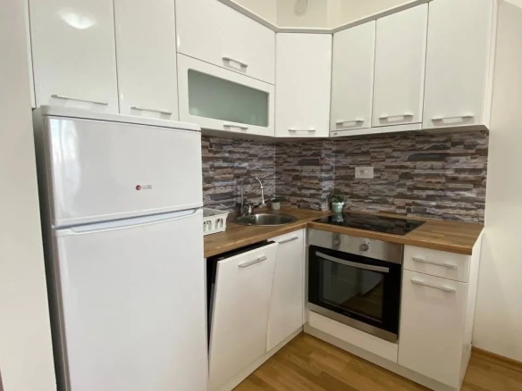 Izdavanje: Dvosoban stan 59 m² – Bečići, Budva — fotografija 6