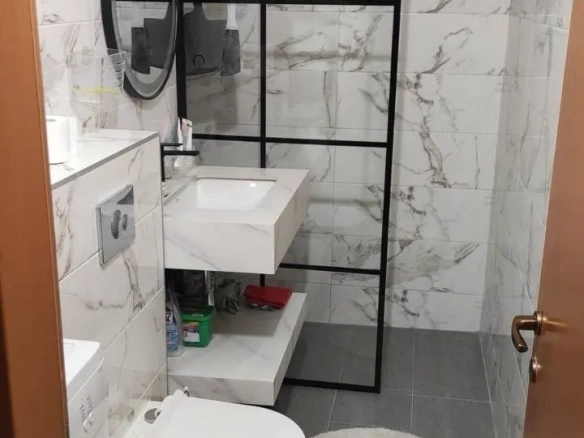 Izdavanje: Jednosoban stan 53 m² – Lazi, Budva — fotografija 3