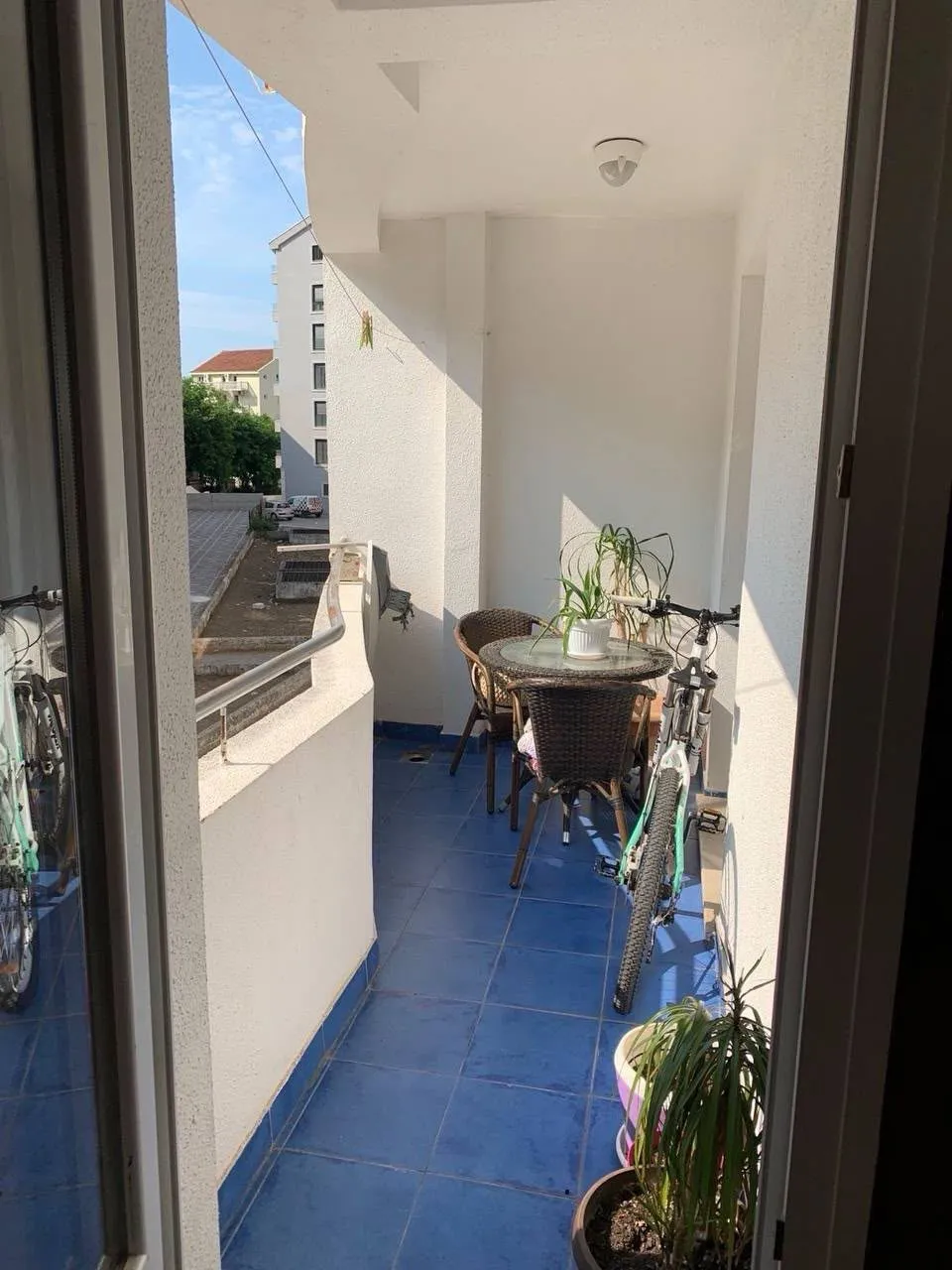 Izdavanje: Jednosoban stan 53 m² – Lazi, Budva — fotografija 7