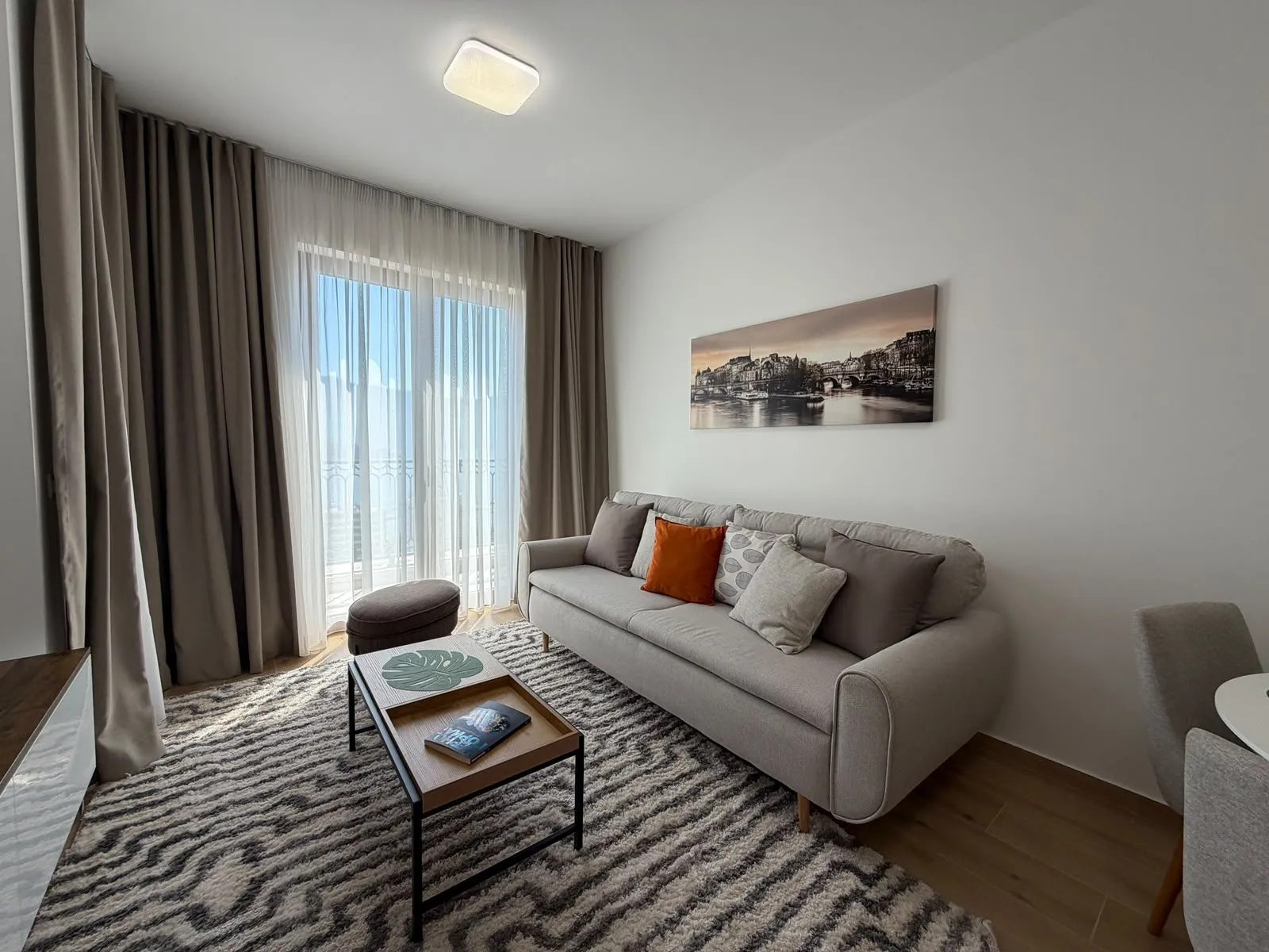 Jednosoban-stan-sa-pogledom-na-more-Komosevina-Budva-2 Jednosoban stan 50 m² – Komoševina, Budva — fotografija 3
