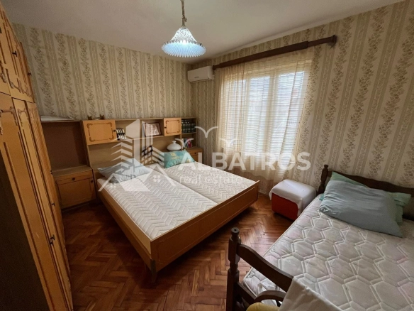 Trosoban stan sa dvorištem i garažom, Ilino, Bar — fotografija 5
