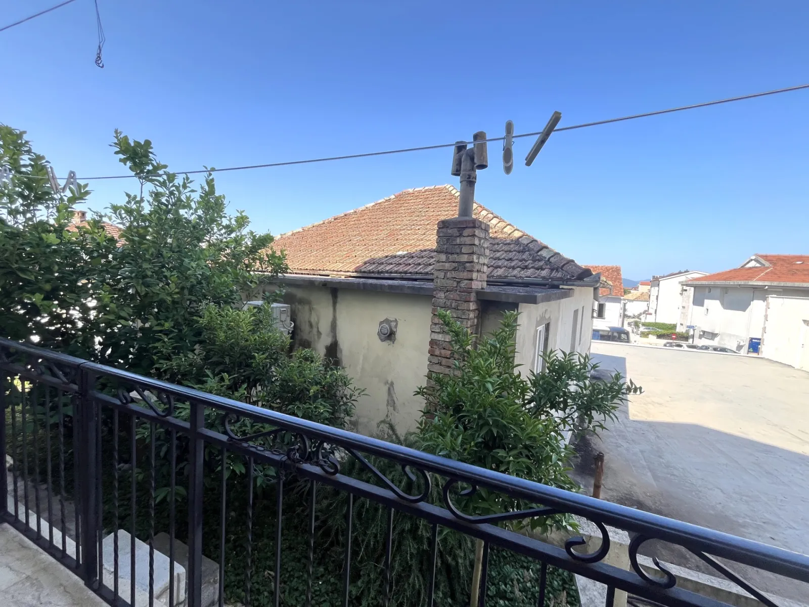 Jednosoban-stan-sa-terasom-u-Kalimanju-Tivat-3 Jednosoban stan 40 m² – Tivat — fotografija 4