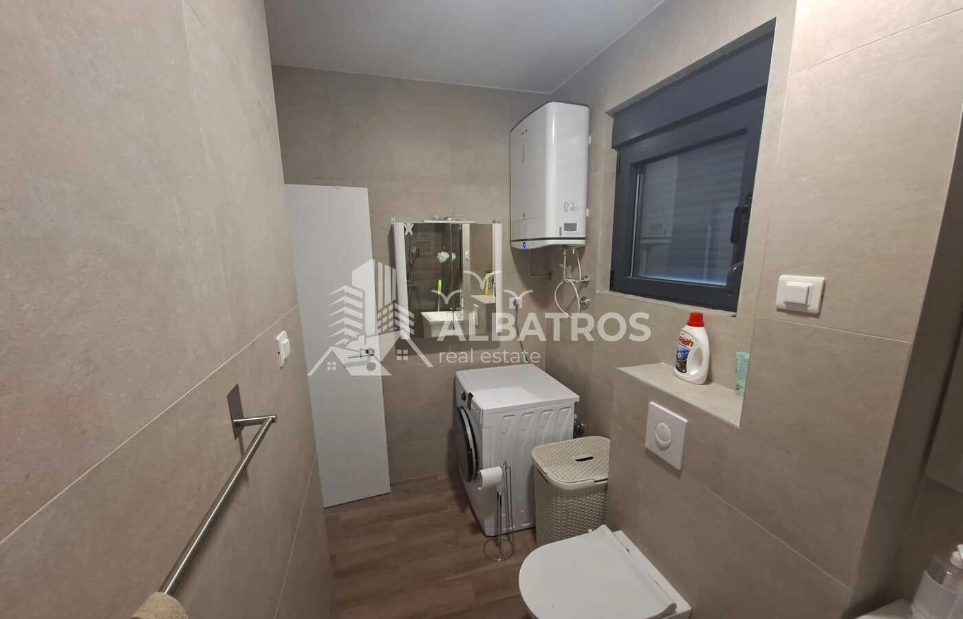 Izdavanje: Jednosoban stan 40 m² – Šušanj, Bar — fotografija 11