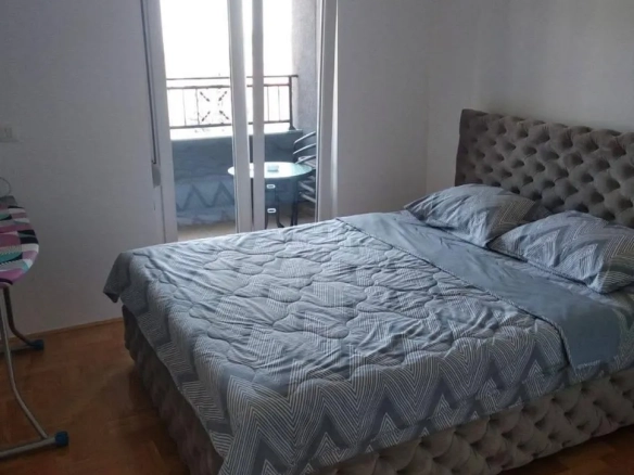 Trosoban stan u Dubovici, Budva — fotografija 7