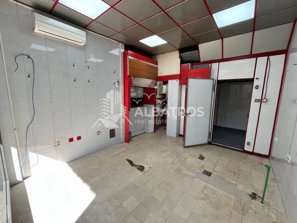 Poslovni prostor 22 m² u centru Bara