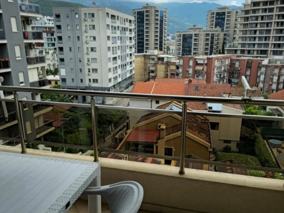 Izdavanje: Jednosoban stan – Budva — fotografija 3