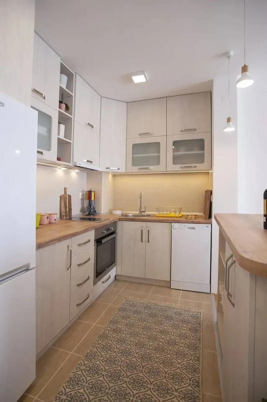Izdavanje: Trosoban stan 74 m² – Dubovica, Budva — fotografija 4