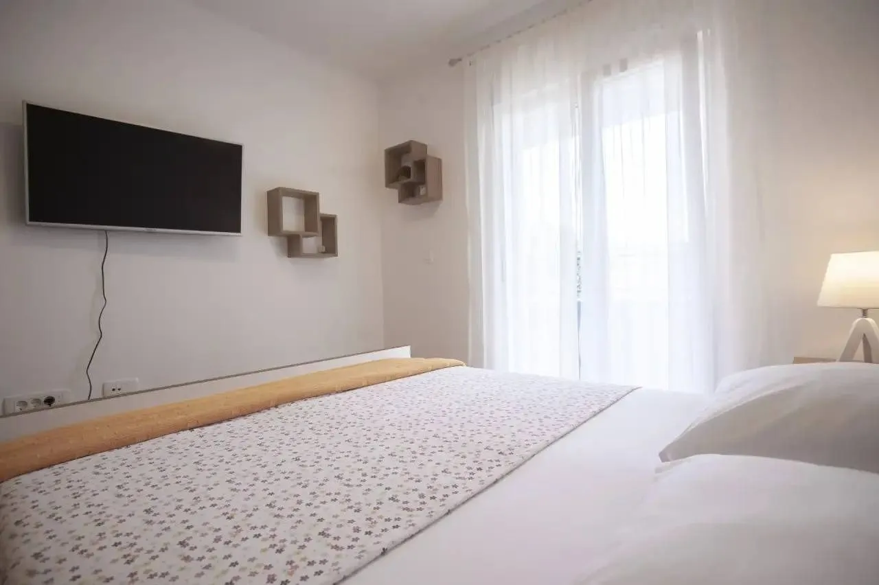 Izdavanje: Trosoban stan 74 m² – Dubovica, Budva — fotografija 6