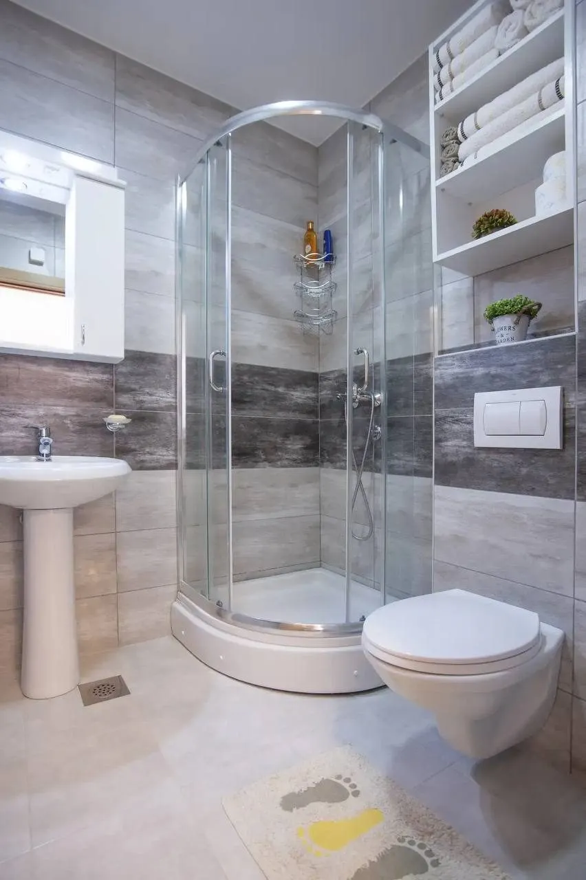 Izdavanje: Trosoban stan 74 m² – Dubovica, Budva — fotografija 7