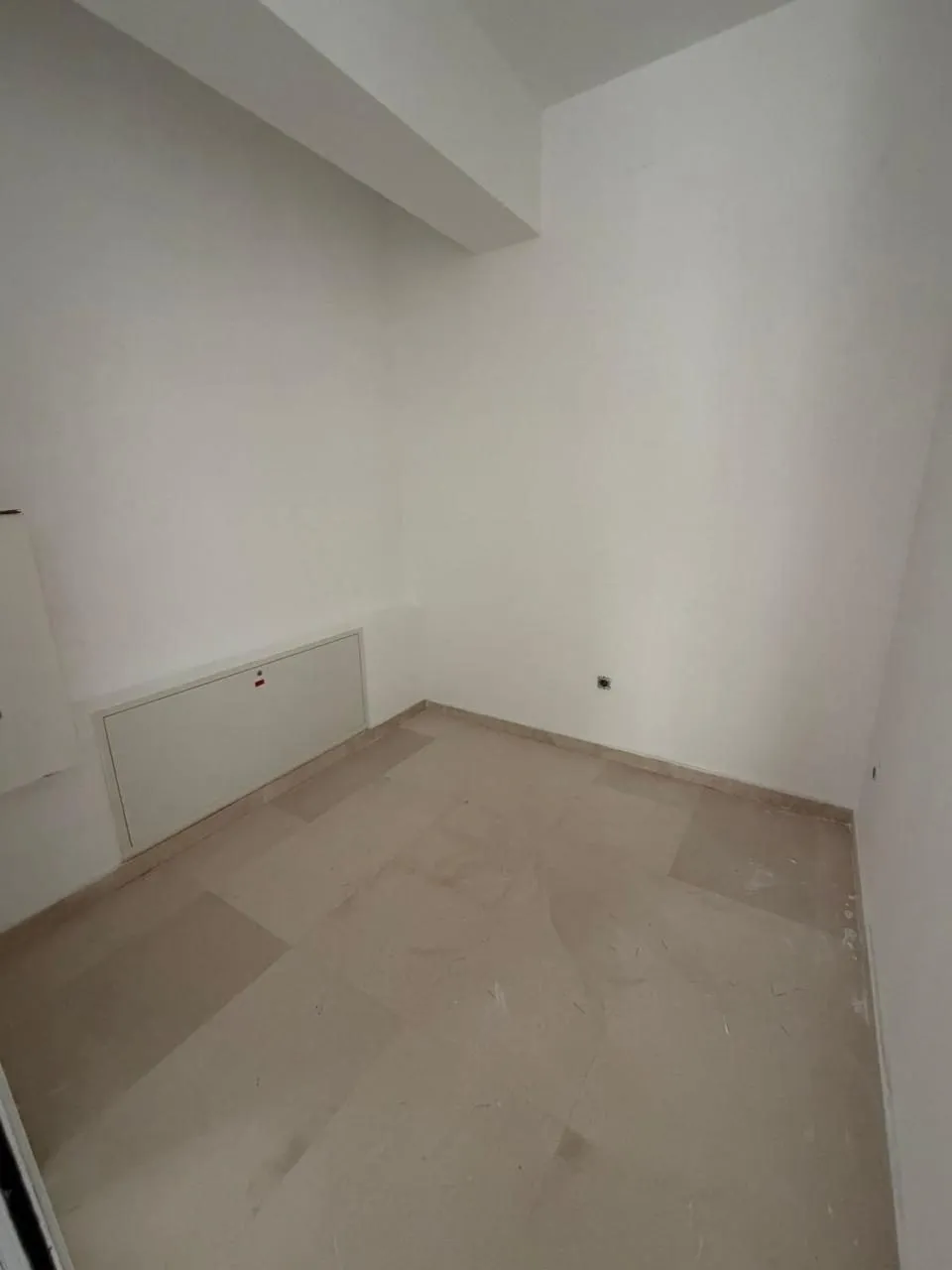 Dvoetazni-penthaus-sa-pogledom-na-more-Budva-4 Izdavanje: Četvorosoban stan 450 m² – Babin Do, Budva — fotografija 5