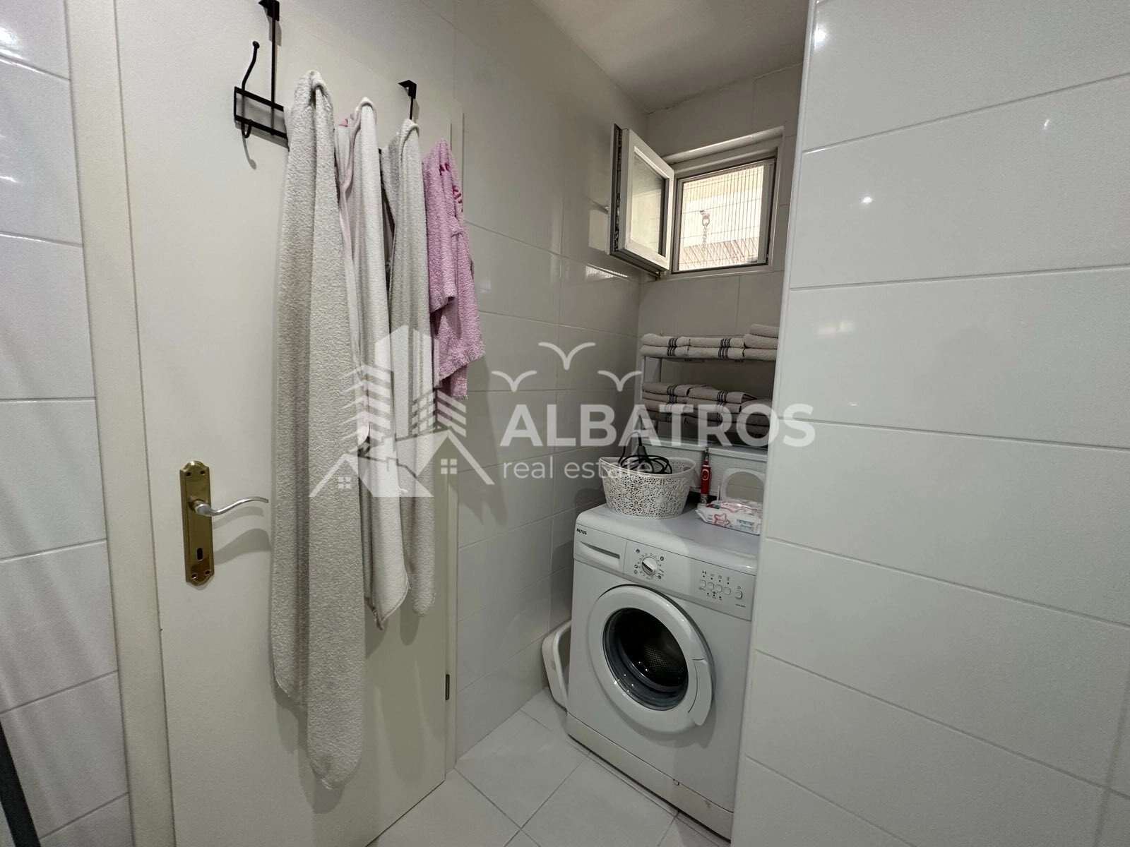 Dvosoban stan 86 m² – Stari Bar, Bar — fotografija 8
