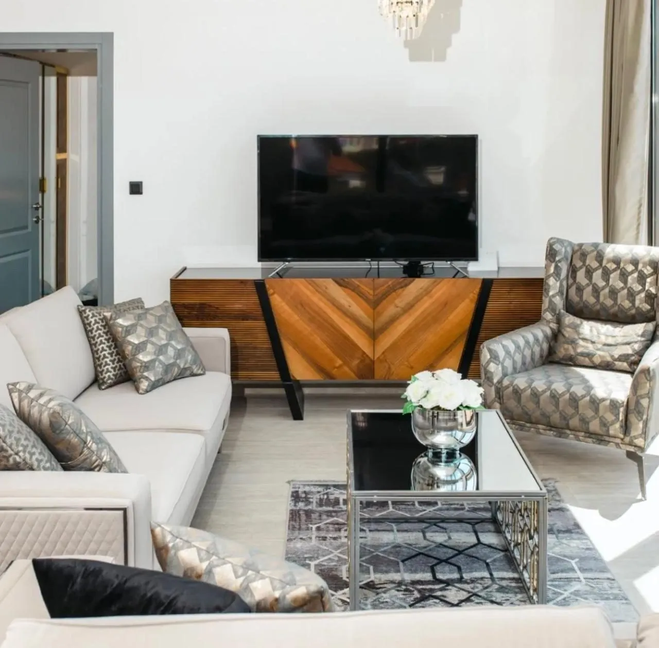 Izdavanje: Kuća 240 m² – Kotor — fotografija 16