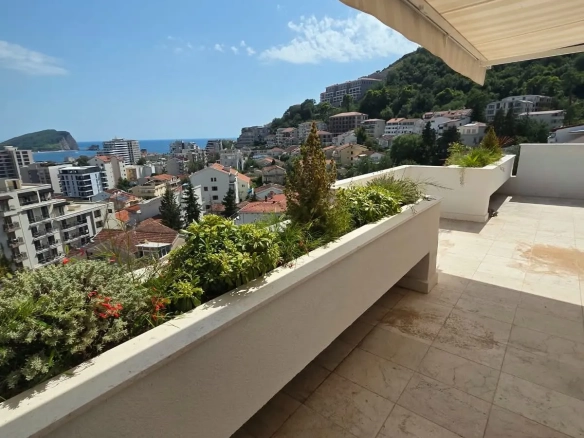Dvosoban stan 123 m² – Gospoština, Budva — fotografija 2