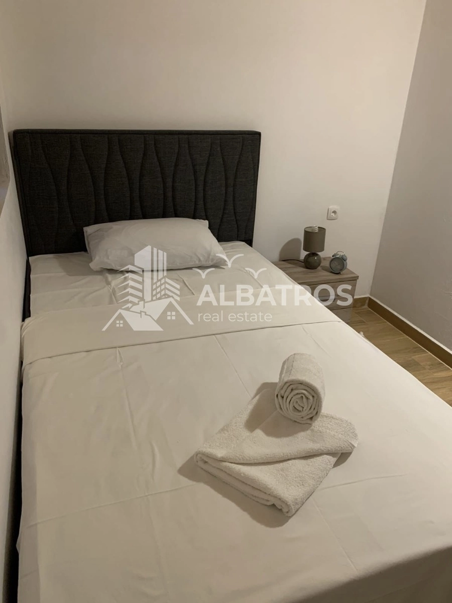 Dvosoban-stan-sa-dvoristem-u-Mrkojevicima-Bar-5 Izdavanje: Dvosoban stan 70 m² – Bar — fotografija 6