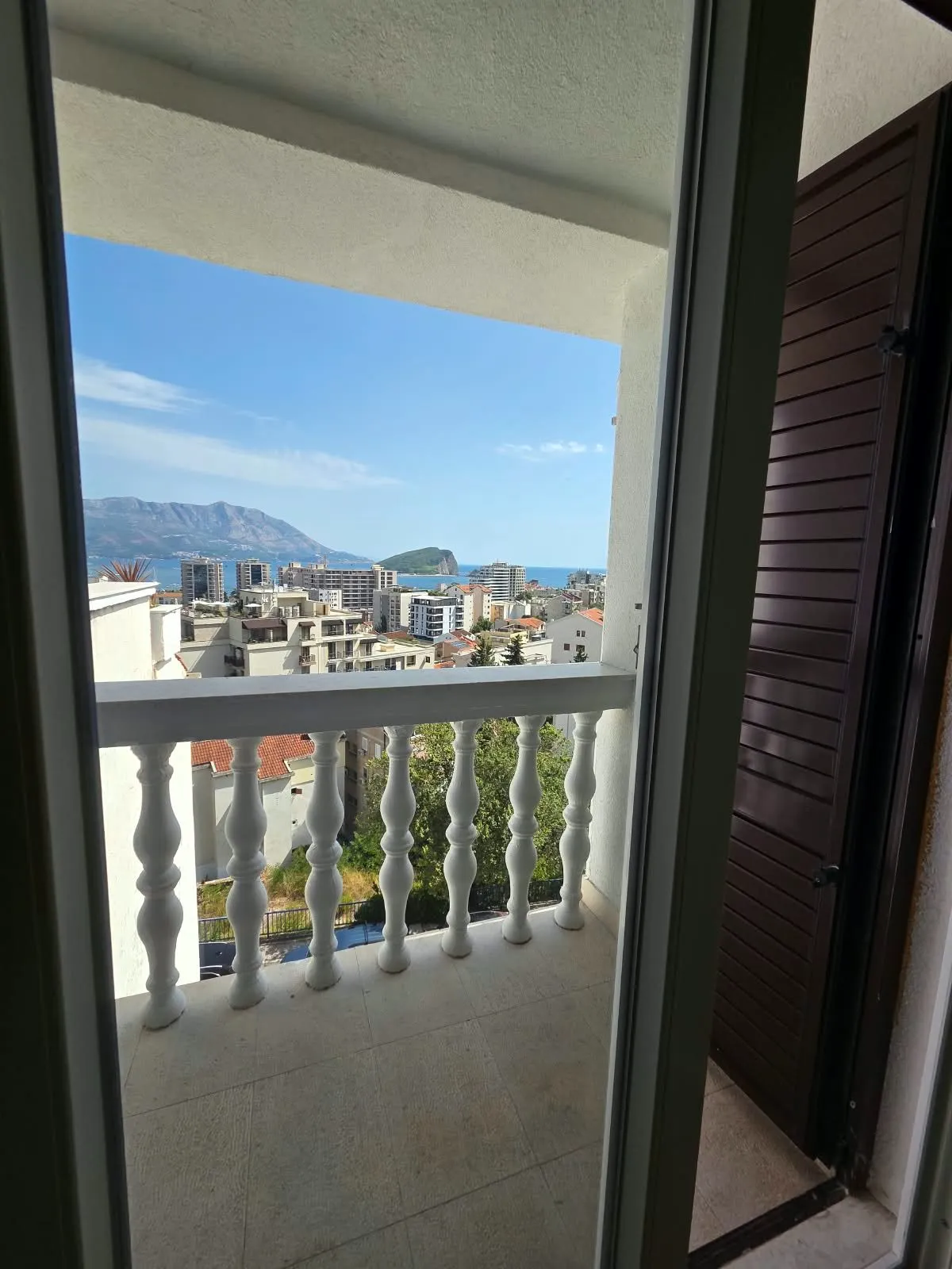 Dvosoban-stan-sa-pogledom-na-more-Gospostina-Budva-14 Dvosoban stan 123 m² – Gospoština, Budva — fotografija 15