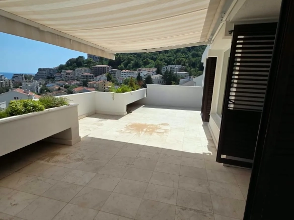 Dvosoban stan 123 m² – Gospoština, Budva — fotografija 17
