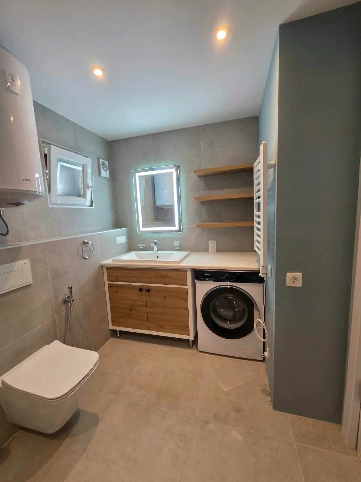 Dvosoban-stan-sa-pogledom-na-more-Gospostina-Budva-19 Dvosoban stan 123 m² – Gospoština, Budva — fotografija 20