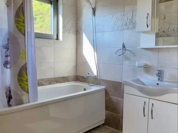 Izdavanje: Dvosoban stan 86 m² – Bečići, Budva — fotografija 4