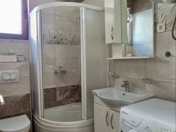 Izdavanje: Dvosoban stan 86 m² – Bečići, Budva — fotografija 8