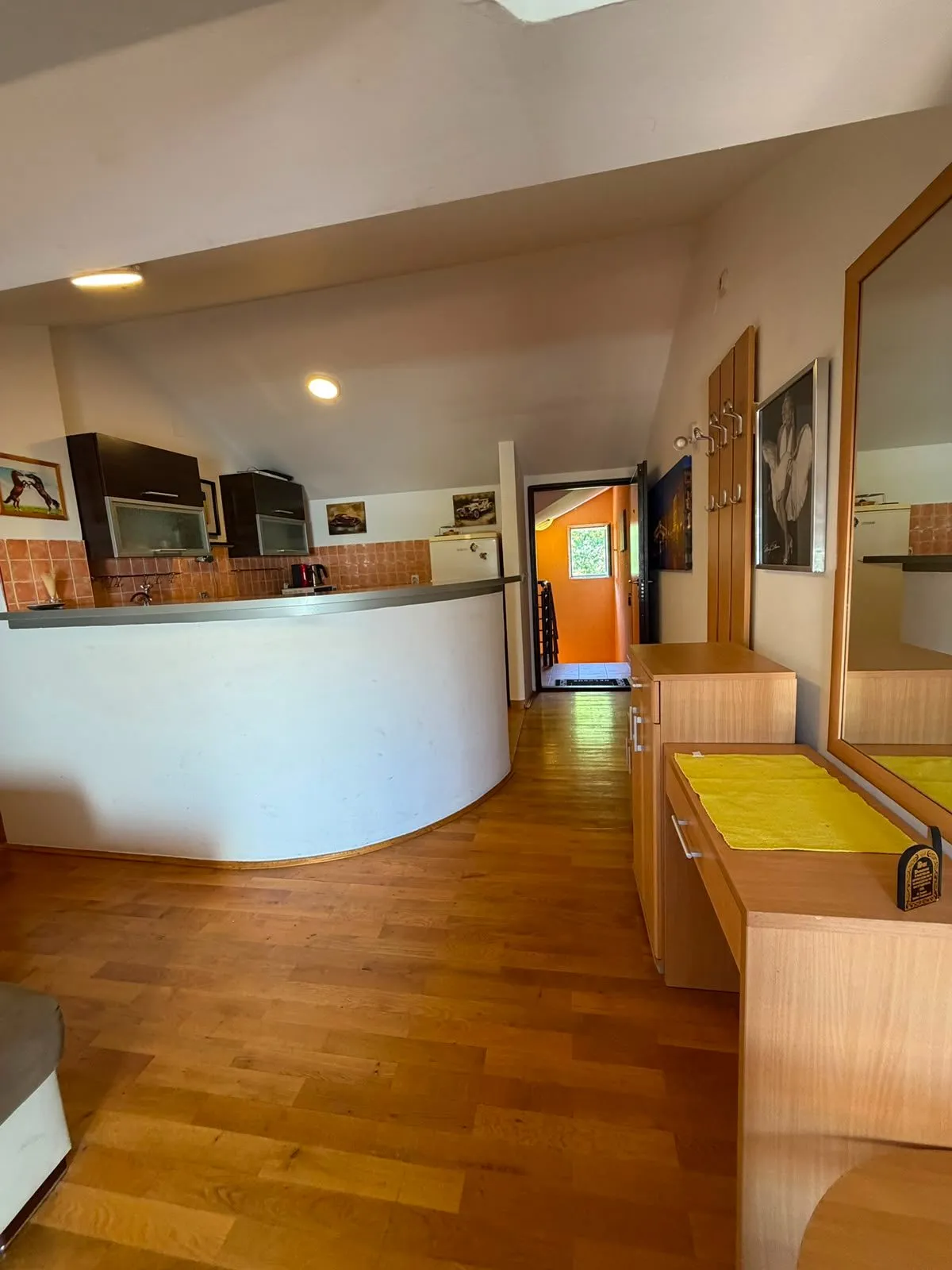 Dvosoban-stan-u-Gospostini-Budva-7 Izdavanje: Dvosoban stan – Gospoština, Budva — fotografija 8