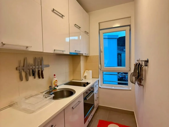 Izdavanje: Jednosoban stan 45 m² – Budva — fotografija 9