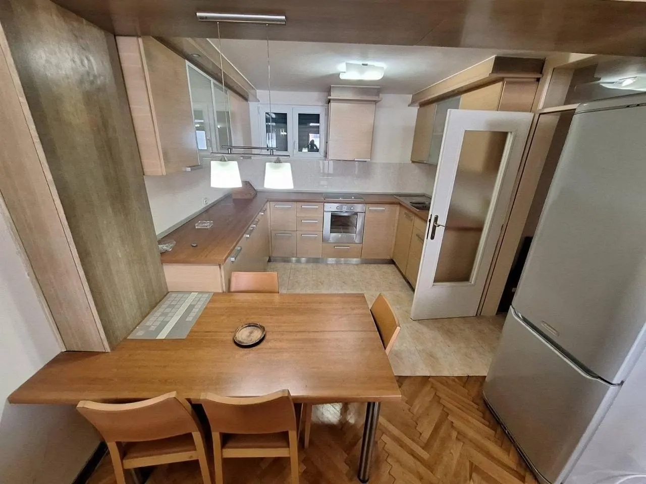 Dvosoban-stan-u-Gospostini-Budva-2 Izdavanje: Dvosoban stan 82 m² – Gospoština, Budva — fotografija 3