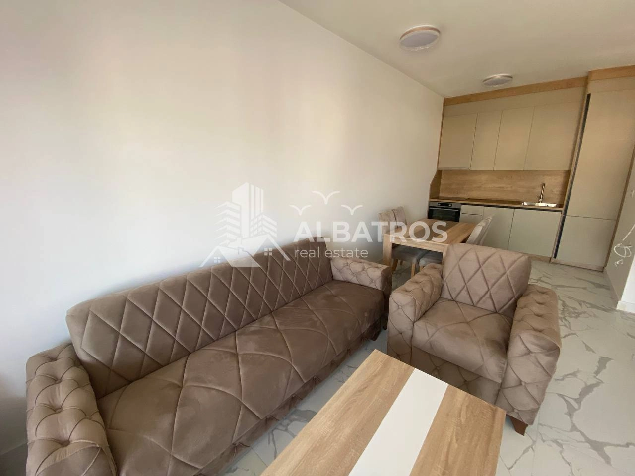 Jednosoban-stan-u-kompleksu-Zaha-Ilino-Bar-5 Izdavanje: Jednosoban stan 50 m² – Ilino, Bar — fotografija 6