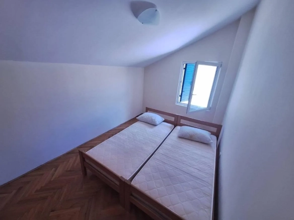 Izdavanje: Dvosoban stan 82 m² – Gospoština, Budva — fotografija 9