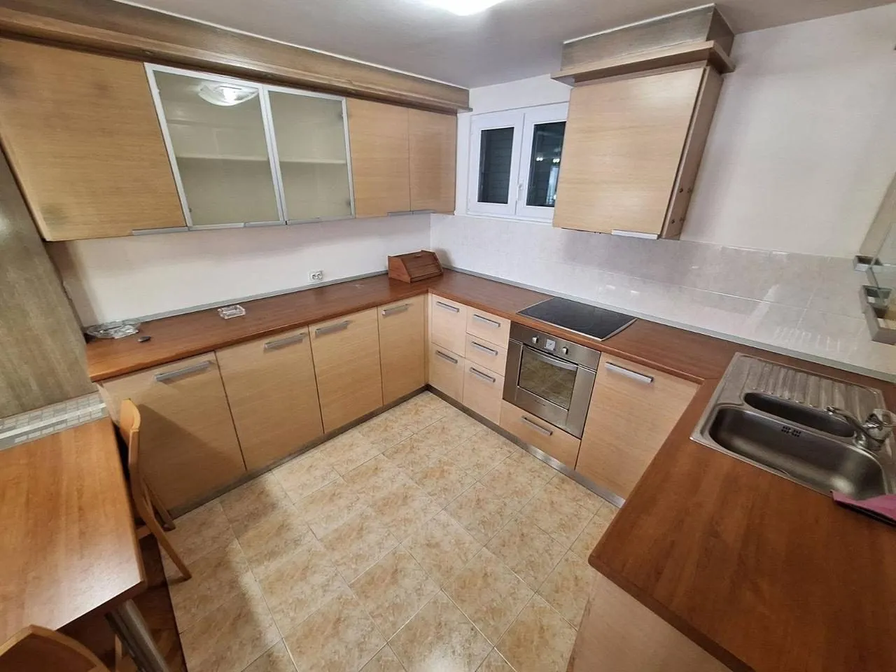 Dvosoban-stan-u-Gospostini-Budva-16 Izdavanje: Dvosoban stan 82 m² – Gospoština, Budva — fotografija 17
