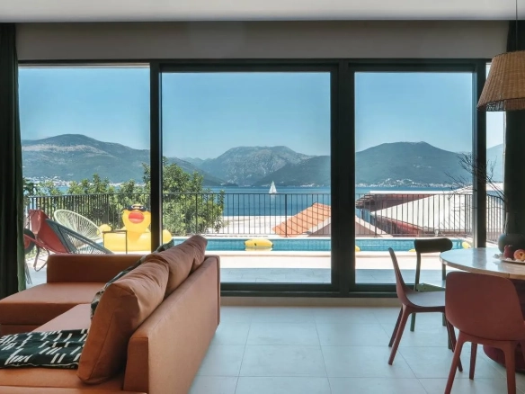 Kuća 200 m² – Krašići, Tivat — fotografija 8