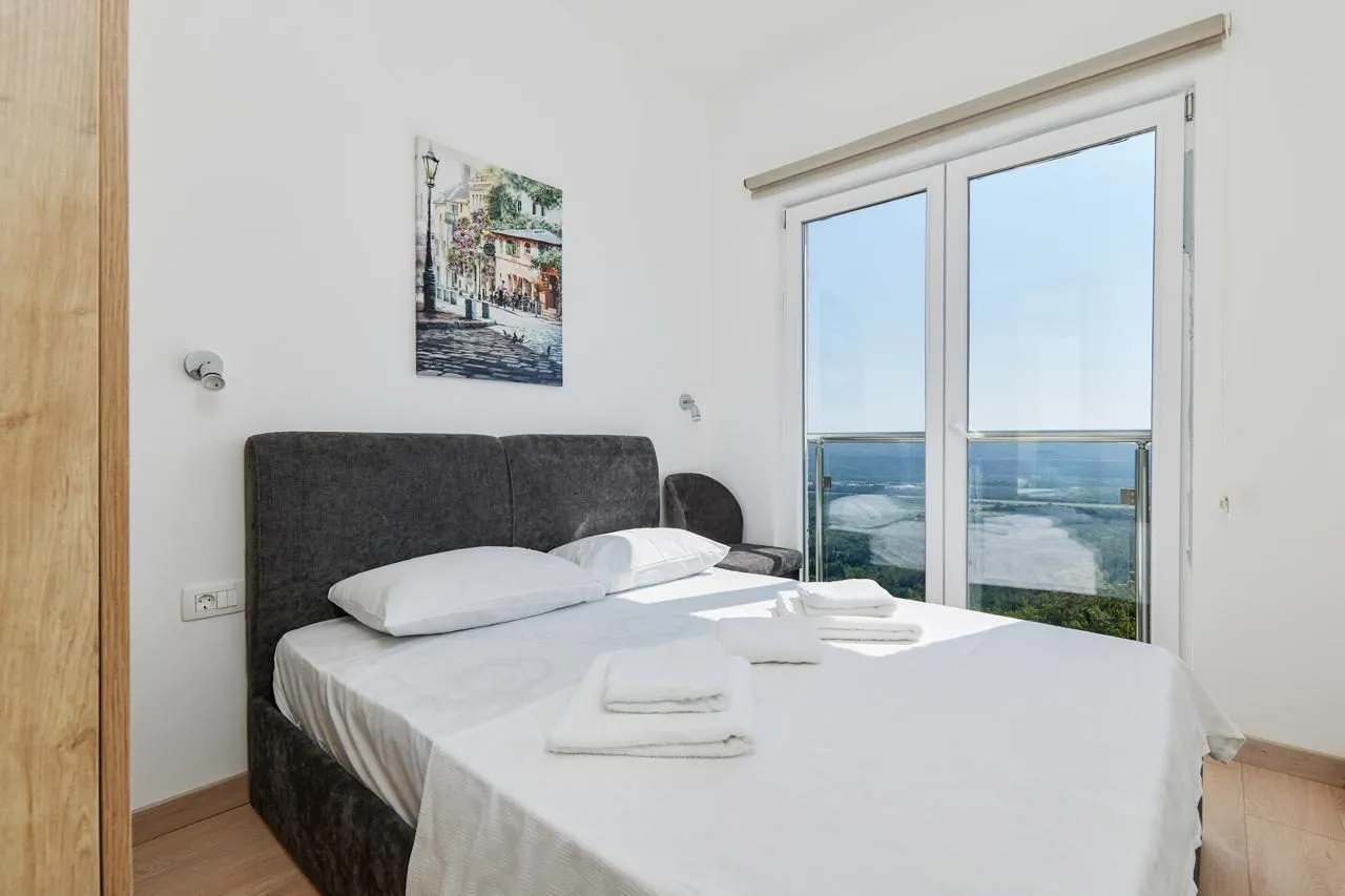 Jednosoban-stan-u-Adriatic-Heightsu-Kavac-Kotor-1 Jednosoban stan 24 m² – Kavač, Kotor — fotografija 2