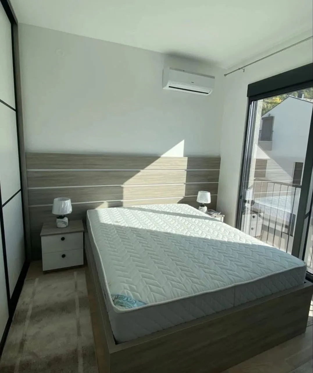 Dvosoban-stan-sa-pogledom-na-more-Mazina-Tivat-3 Dvosoban stan 80 m² – Mažina, Tivat — fotografija 4