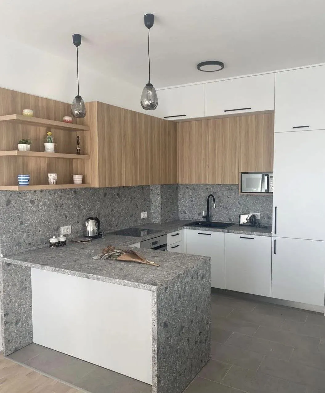 Dvosoban-stan-sa-pogledom-na-more-Mazina-Tivat-4 Dvosoban stan 80 m² – Mažina, Tivat — fotografija 5
