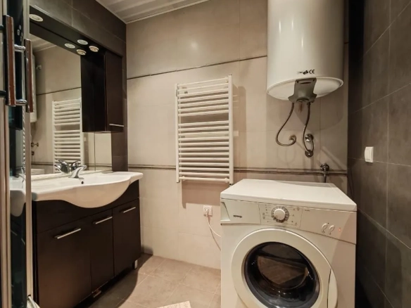 Dvosoban stan 85 m² – Podmaine, Budva — fotografija 10