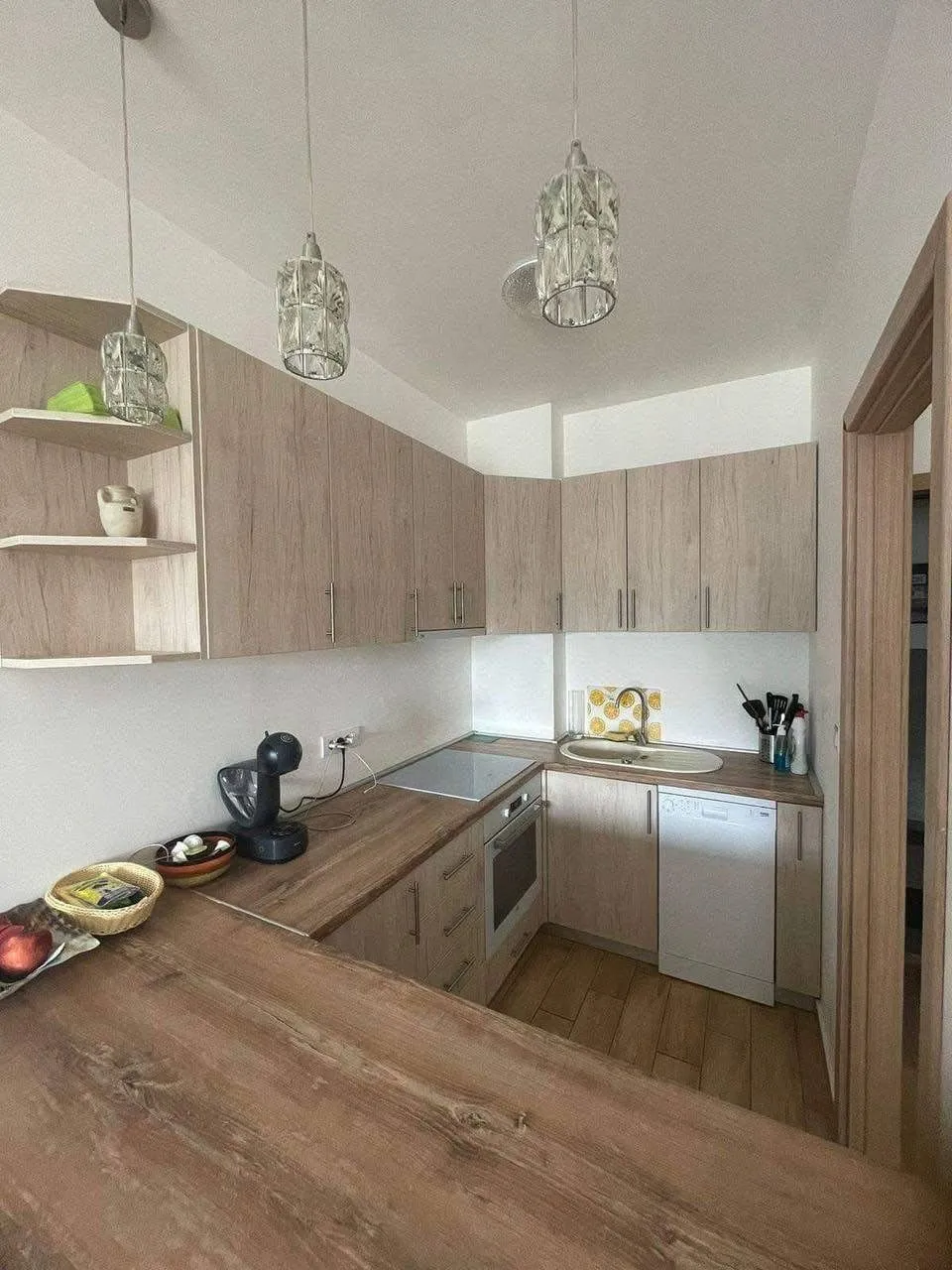 Jednosoban-stan-sa-pogledom-na-more-Budva-3 Izdavanje: Jednosoban stan 47 m² – Budva — fotografija 4