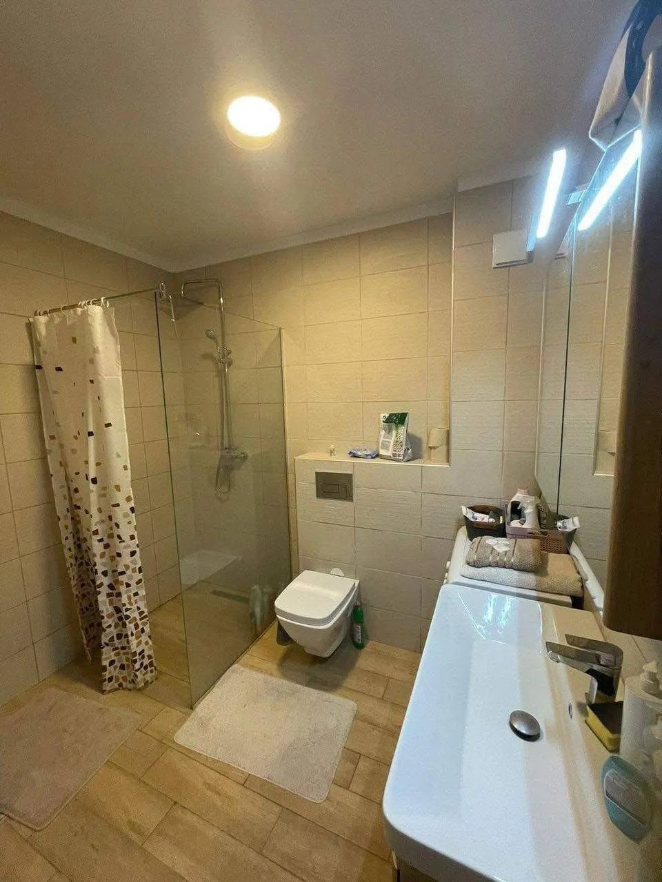 Jednosoban-stan-sa-pogledom-na-more-Budva-4 Izdavanje: Jednosoban stan 47 m² – Budva — fotografija 5