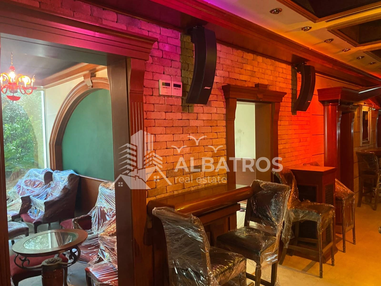 restoran i lounge u centru Bara