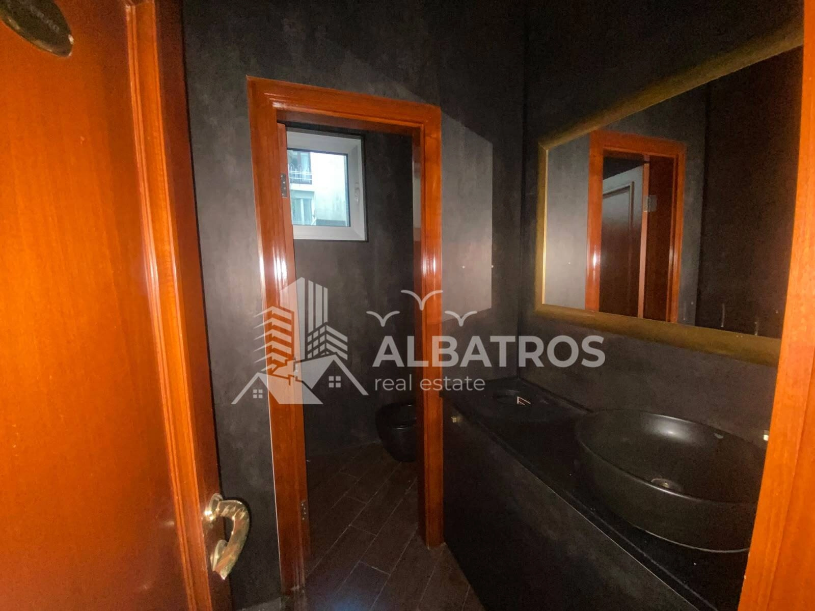 Poslovni prostor 299 m² – Bar — fotografija 18